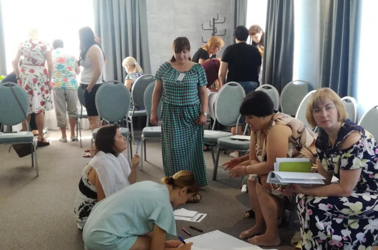 Psychological First Aid: Ukrainian psychologists in Chernihiv received the skills of working with people affected by the armed conflict in the East